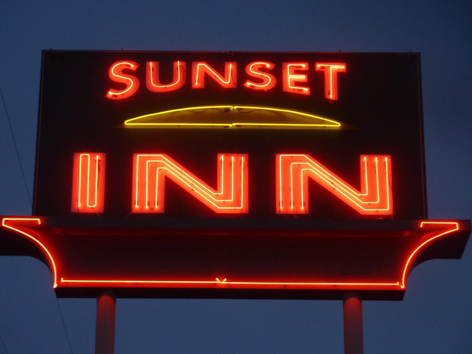 Sunset Inn Грант-Пасс Экстерьер фото